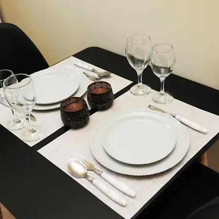 Georgia's Cozy #3 דירה קאבאלה